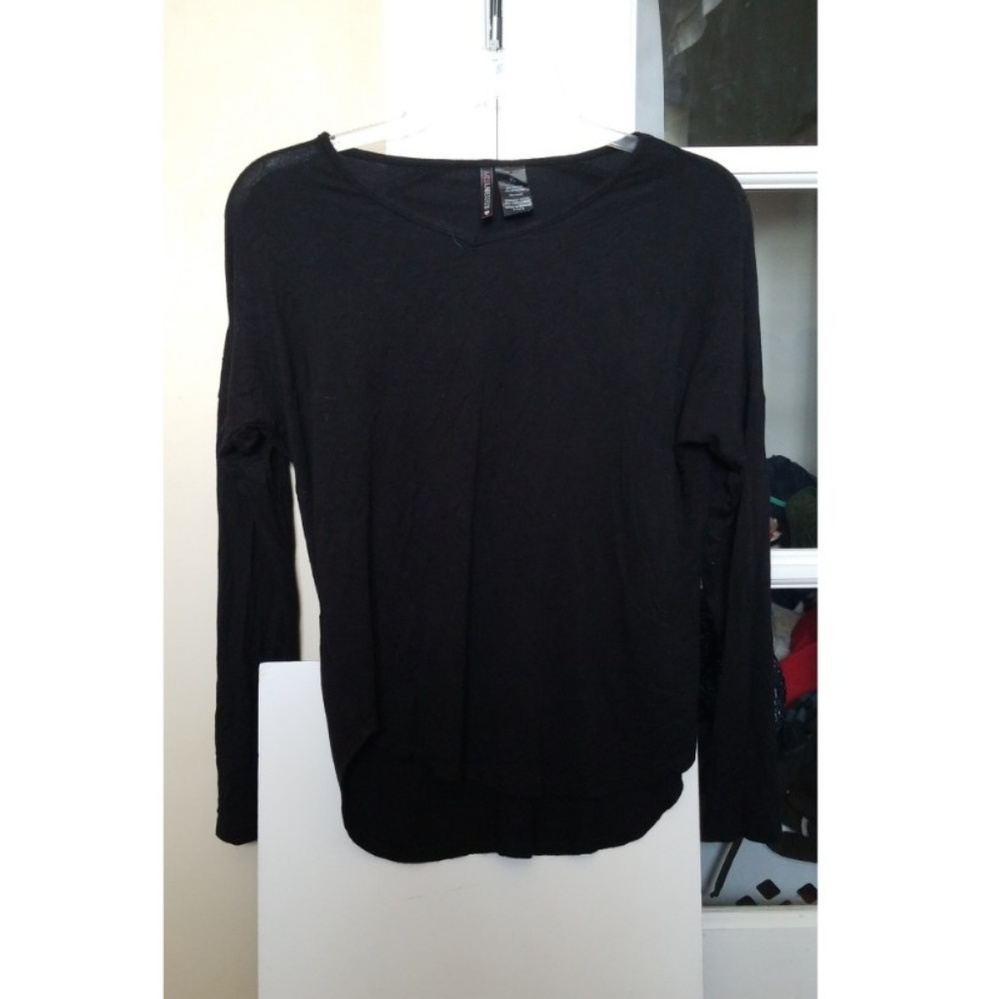 Black long sleeve kids shirt